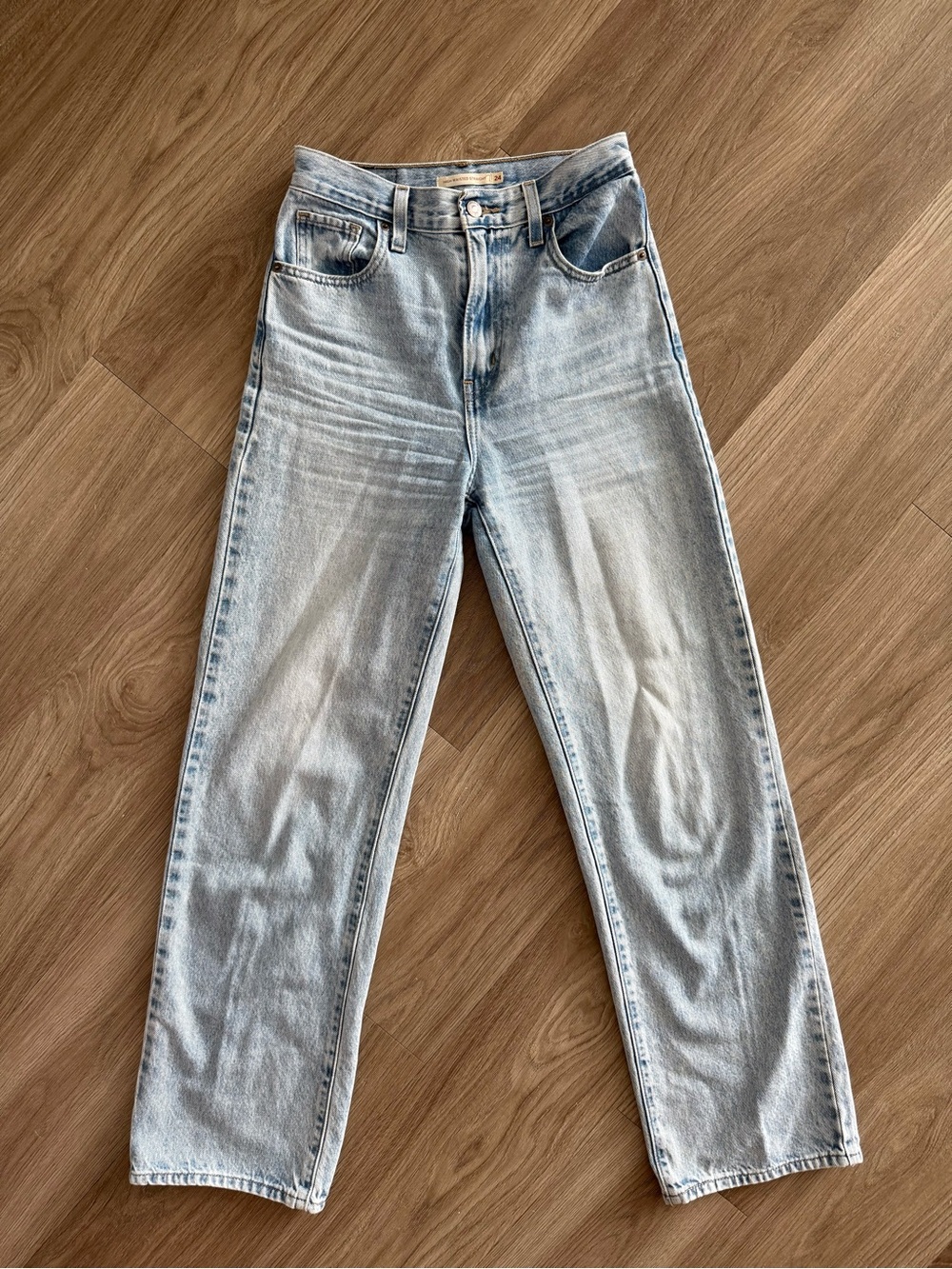 Levi's Light Wash Straight Leg Women’s Jeans